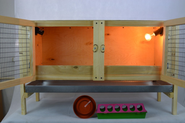 Брудер "Нежность-люкс" для цыплят