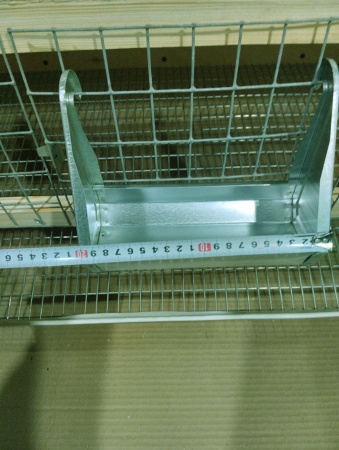 Кормушка "Желобковая-20" на клетку бройлеров