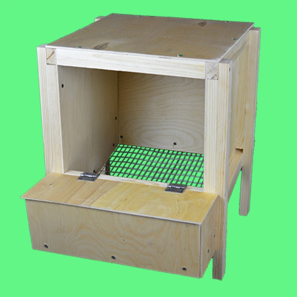 Гнездо "Берегуша" для несушек