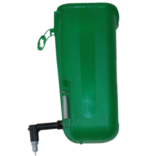 Ниппельная поилка НПБ-2019 с бачком для кролиководства