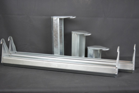 Кормушка на клетку бройлеров 74bf-100-Б