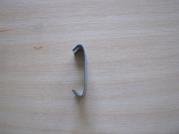 Скрепка 74bf-СКПР1 каплеуловителя автоматического поения