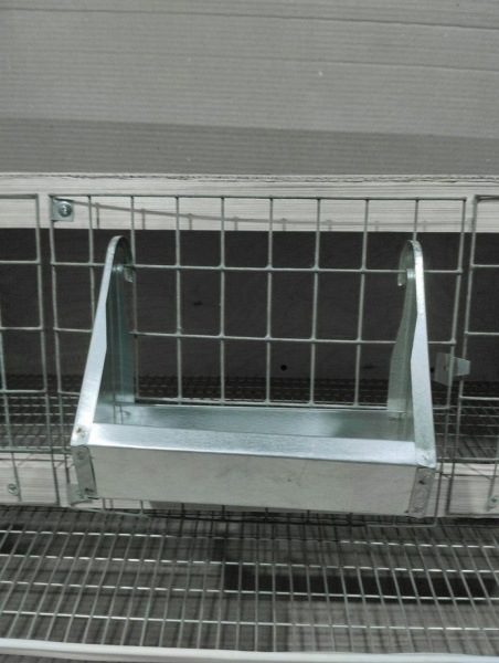 Кормушка "Желоб-20" для цесарок