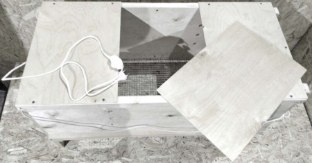 (Клетка Ящик-эконом для цыплят)