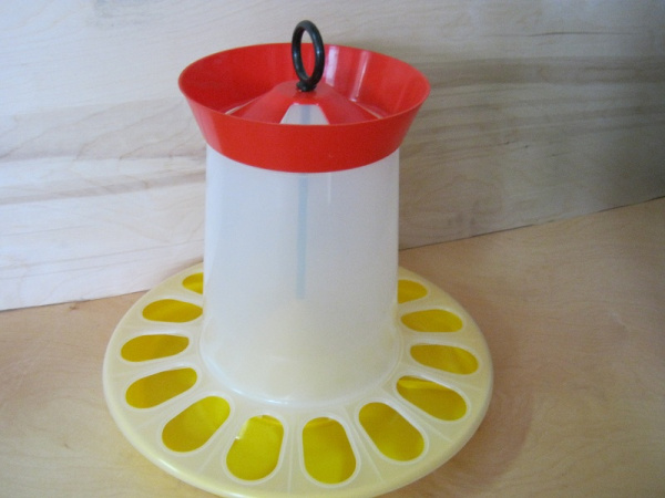 Бункерная кормушка КБ-8 для утят