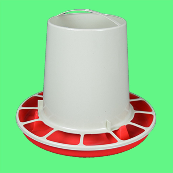 Бункерная кормушка на 5кг